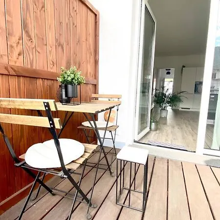Apartment Modernes Trierer Cityloft Mit Grossem Balkon *