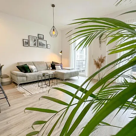 Modernes Trierer Cityloft Mit Grossem Balkon * טרייר