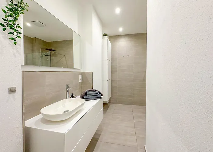 Modernes Trierer Cityloft Mit Grossem Balkon *