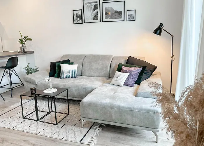 Modernes Trierer Cityloft Mit Grossem Balkon トリーア